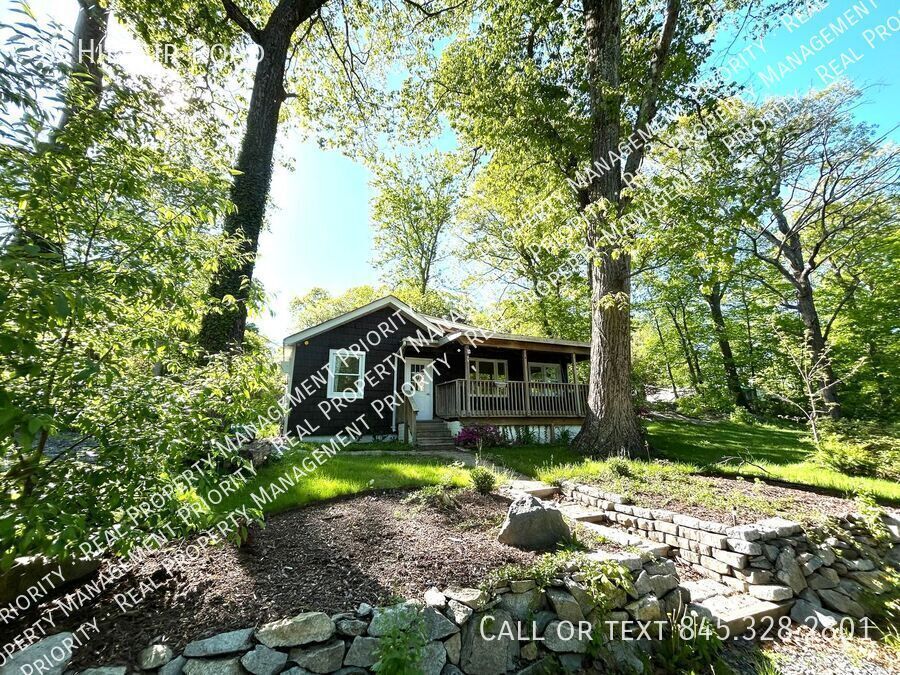 Foto principal - 95 Hillair Rd