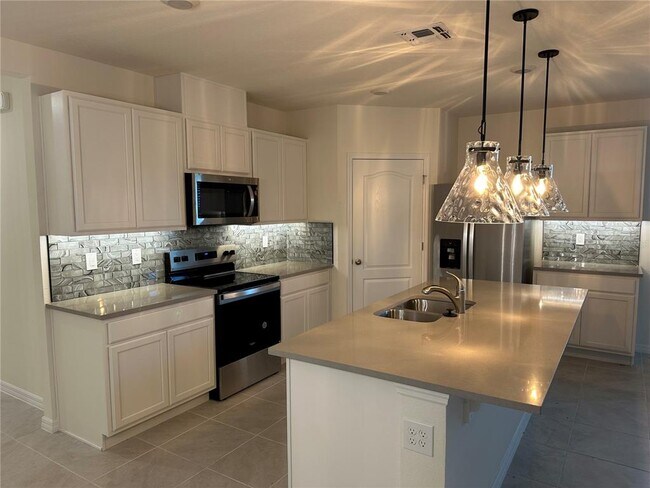 Foto del edificio - 829 Ambleside Dr