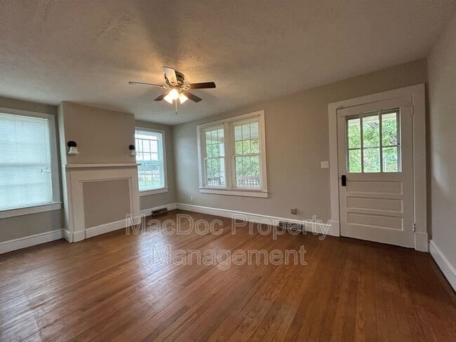 Building Photo - 15471 U.S. Rte 1