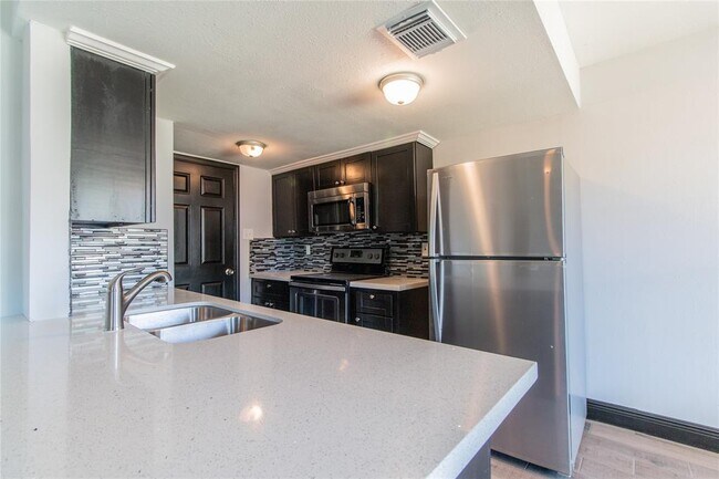 Foto del edificio - 19326 Leafwood Ln