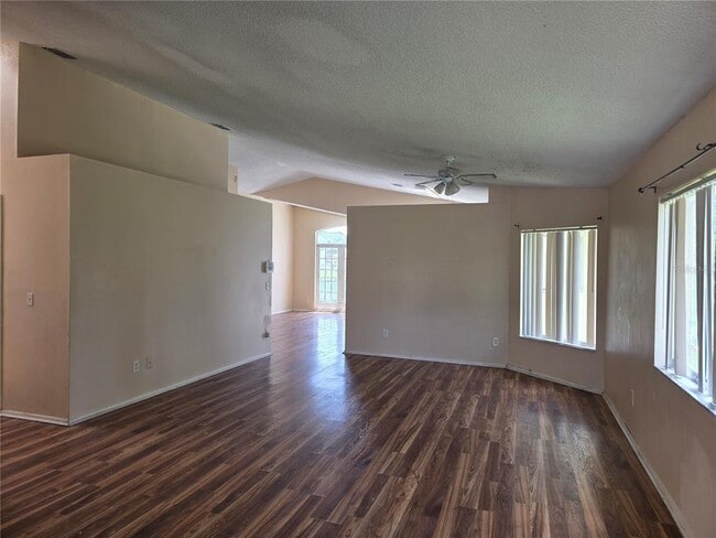 Foto del edificio - 14209 Avonlea Ct