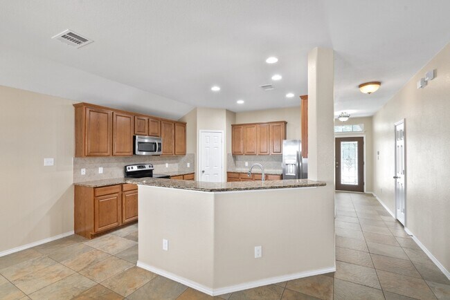 Building Photo - 717 Boone Valley Dr