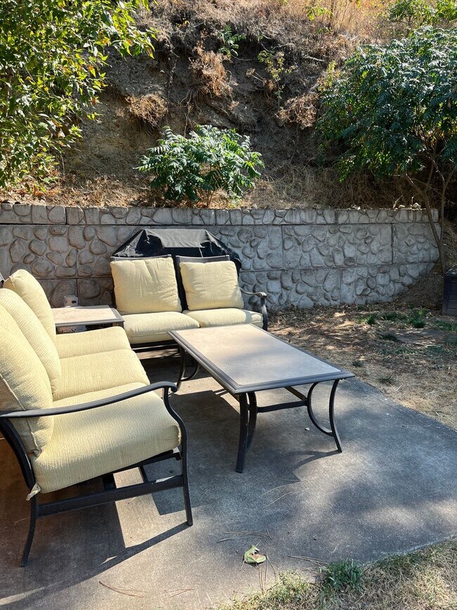 Foto del edificio - Short or long-term Furnished Private Cabin...