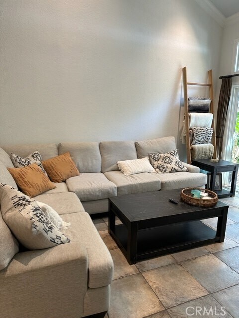 Building Photo - 35 Meadowood