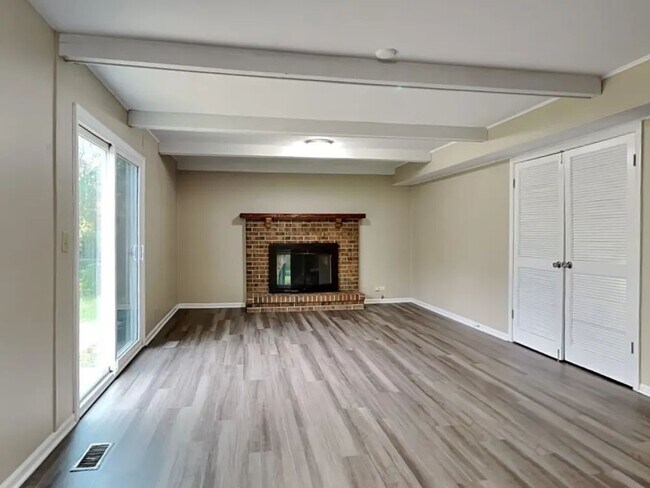 Foto del edificio - 500 E Weathersfield Way