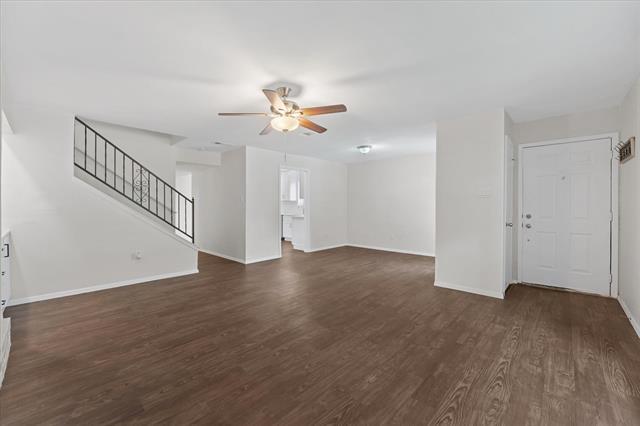 Foto del edificio - 4007 Ridgebrook Dr
