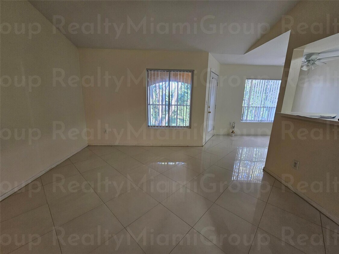 2405 NW 33rd St Unit 1216, Oakland Park, FL 33309 Condo for Rent in Oakland Park, FL