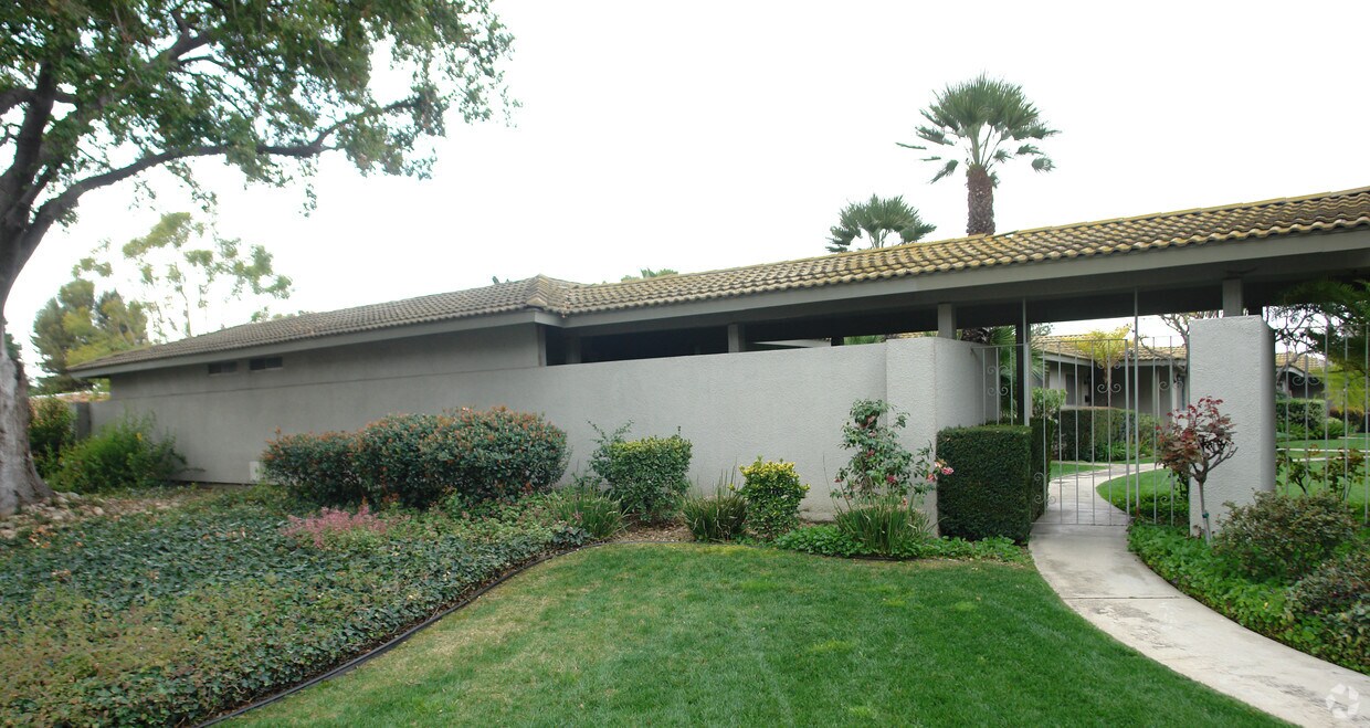 Foto principal - 149 N Cambridge Ave