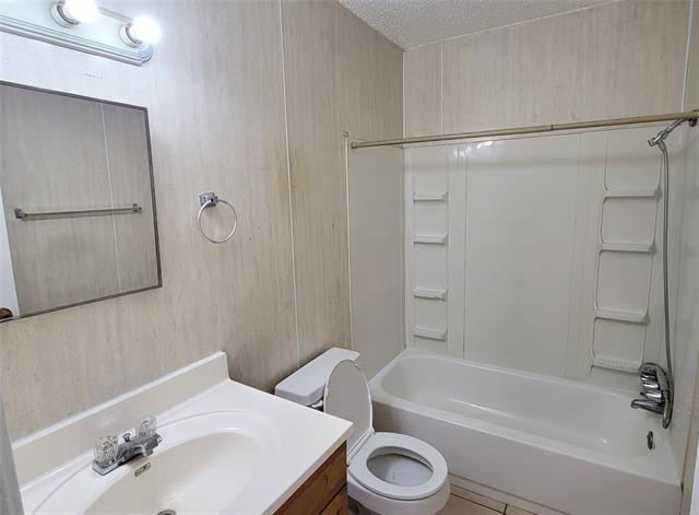 Foto del edificio - 1528 W Elm St