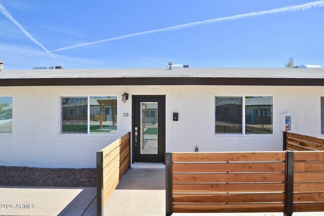 Foto del edificio - 312 N Hartford St