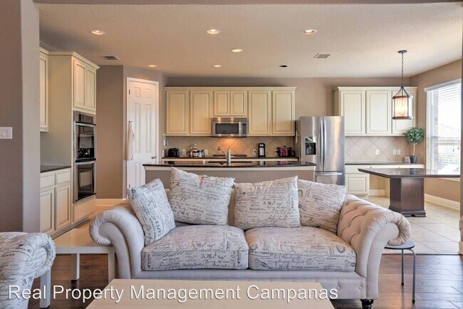 Building Photo - 4 br, 3.5 bath House - 3534 Pinnacle Drive