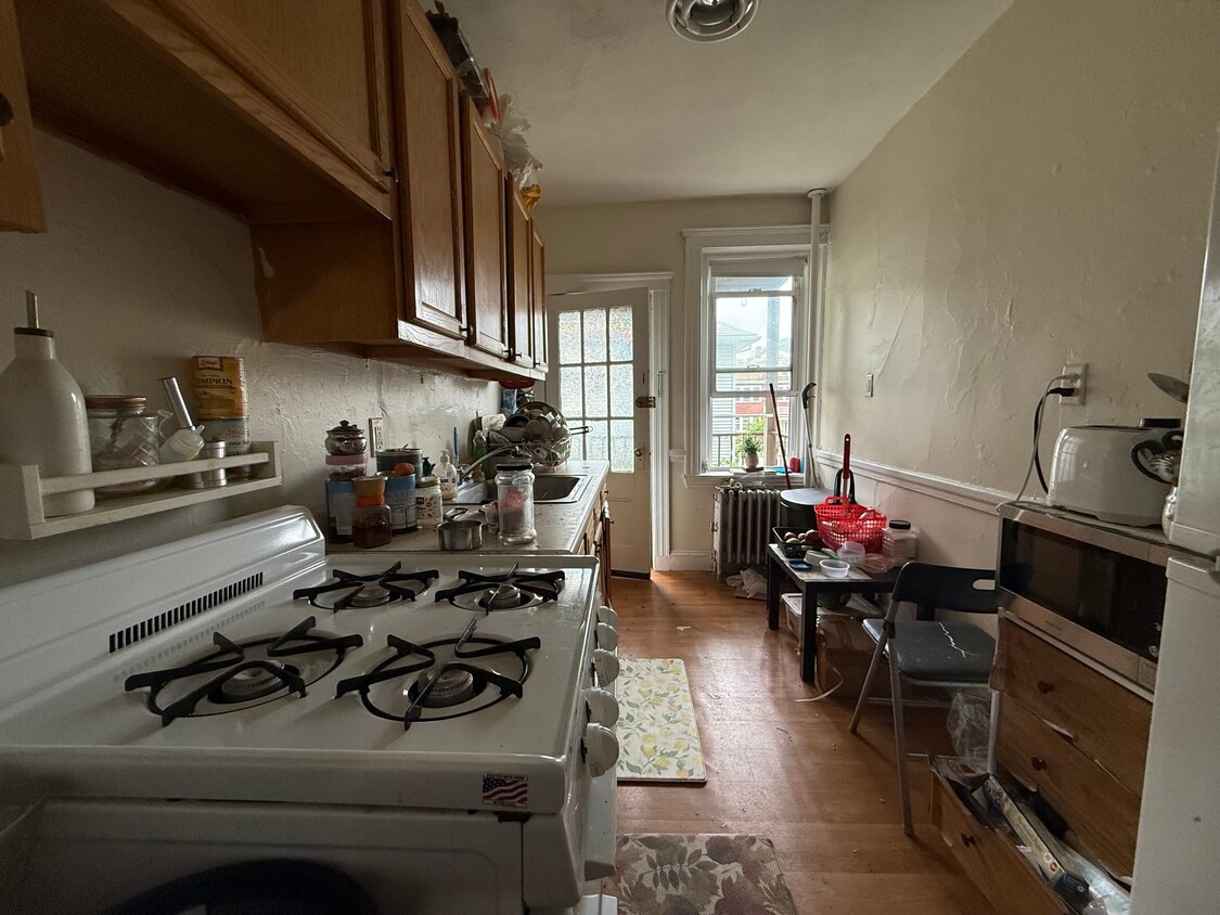 Primary Photo - 124 Washington St