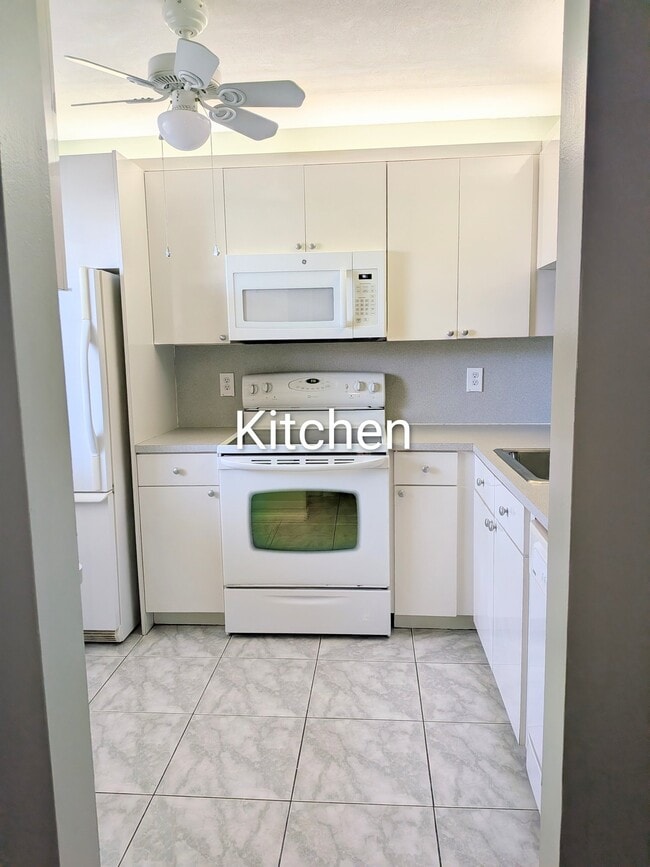 Photo - 7190 Golf Colony Ct (Greenacres, FL) Apartment