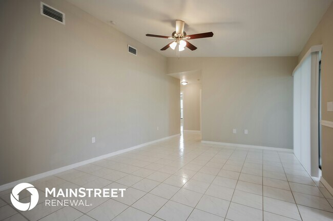 Foto del edificio - 627 SE 19th Ln