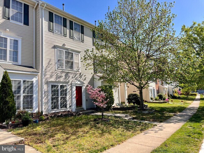 Building Photo - 42816 Shaler St
