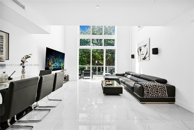 Foto del edificio - 455 NE 39th St