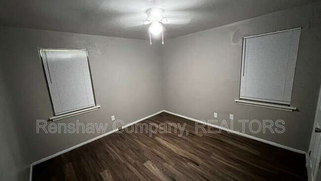 Building Photo - 2245 Stovall Ave