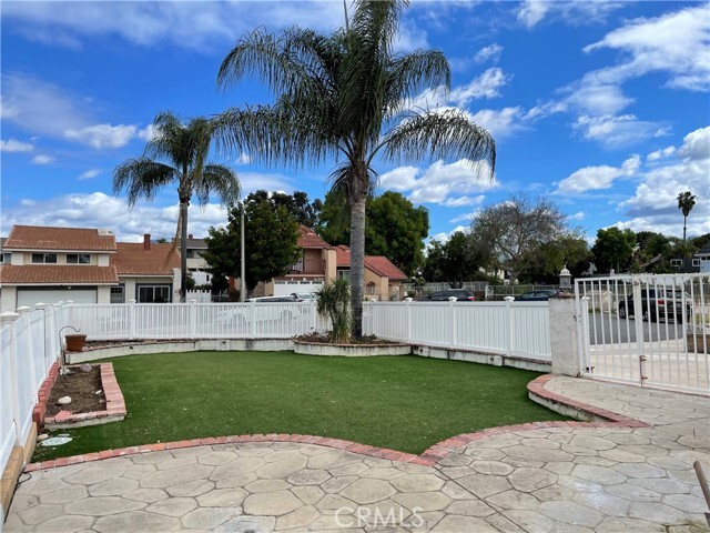 Building Photo - 25452 Esrose Ct