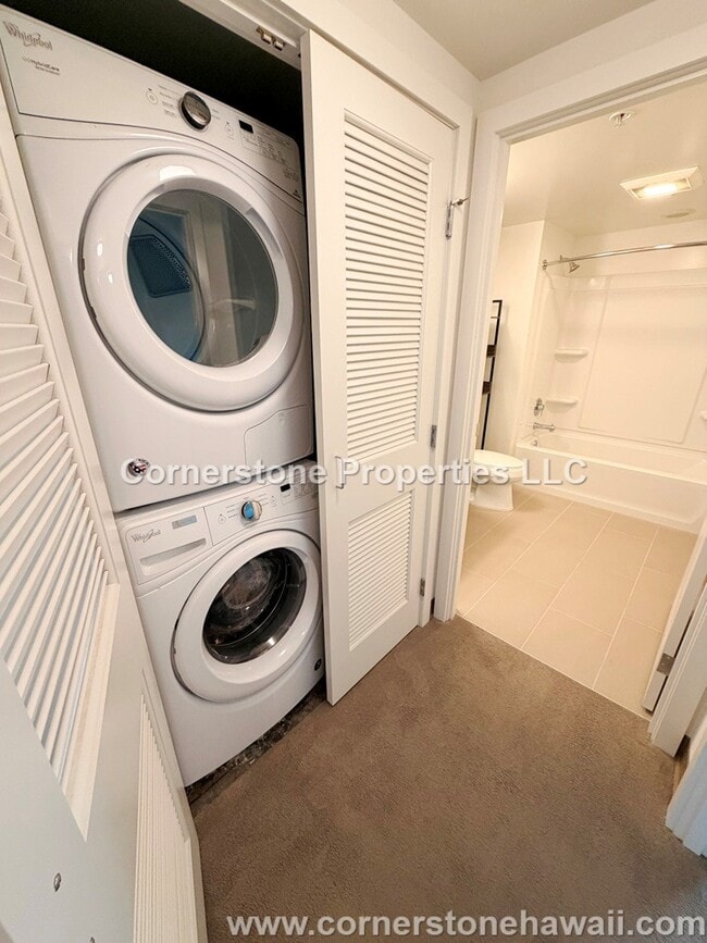 Building Photo - 988 Halekauwila St