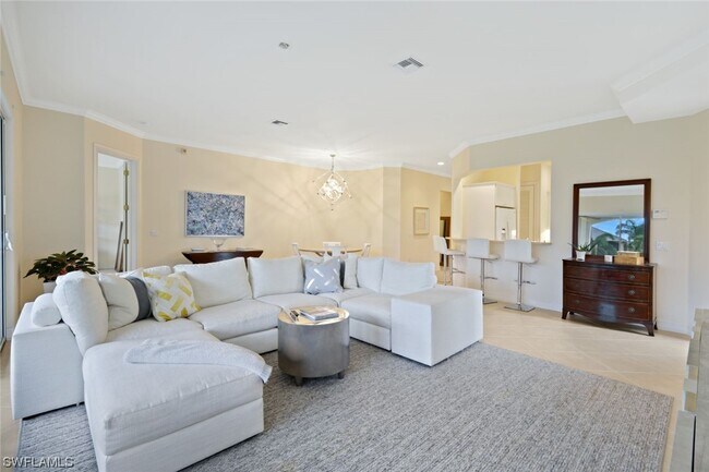 Foto del edificio - 5001 Maxwell Cir
