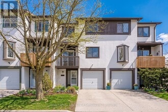 Building Photo - 2651 Aquitaine Ave