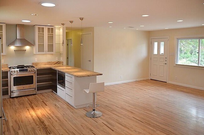 Foto del edificio - 1179 Oak Grove Ave