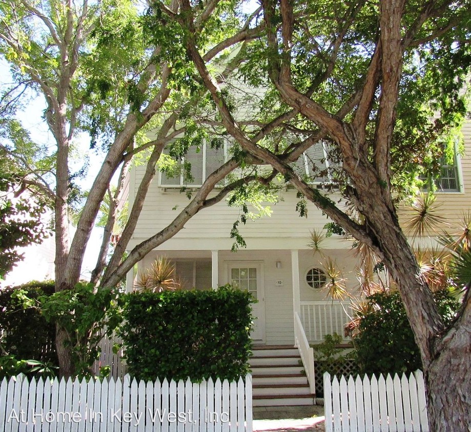Primary Photo - 3 br, 2 bath House - 10 Kingfisher Lane