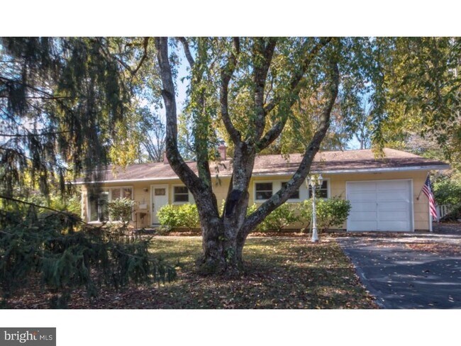 Foto del edificio - 384 Walnut Ln