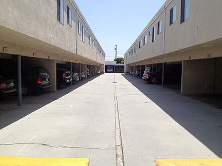 Foto del edificio - 330 W 223rd St