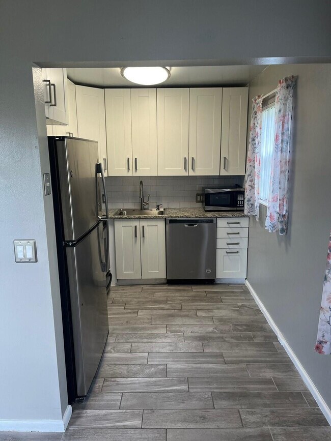 Foto del edificio - 144 Mansfield D