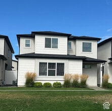 Building Photo - 597 S 1080 W