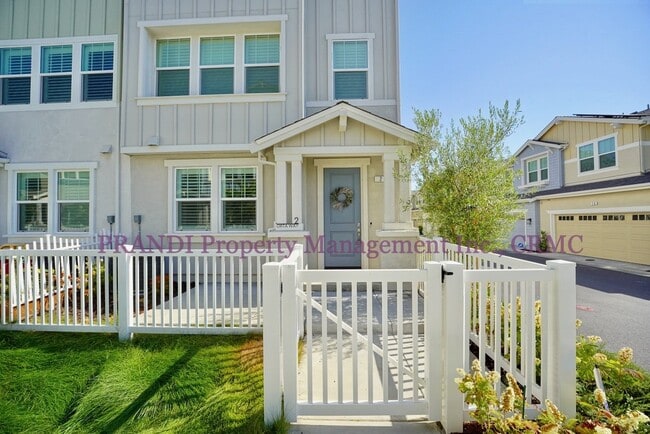 Building Photo - "Spacious 4-Bed Condo at 2 Orta Way, Novat...