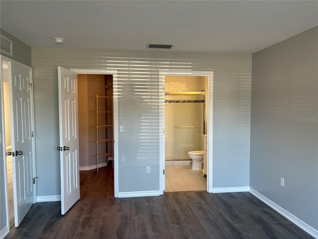 Building Photo - 4031 Wake Ave