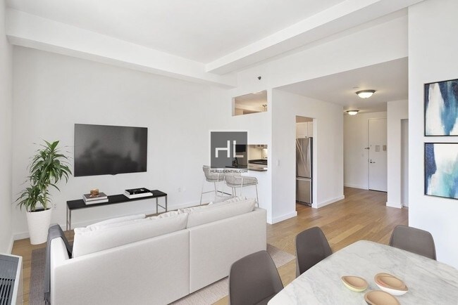 Building Photo - 2 Bedroom with Water View on West Street...