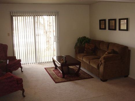 Foto del edificio - 3334 Dixon Ln