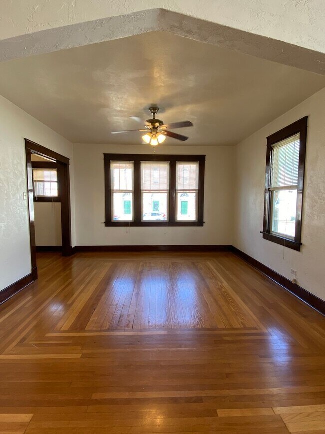 Foto del edificio - Available Now: 2 Bed 2 Bath