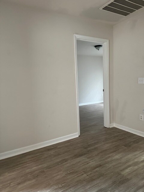 Building Photo - 939 Glendower Way