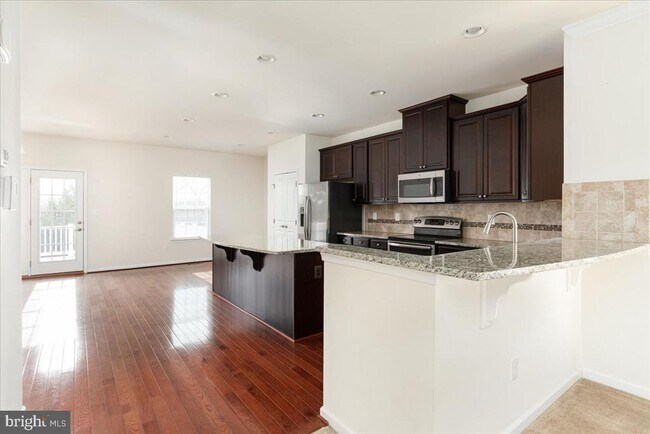 Foto del edificio - 139 Hornbeam Dr