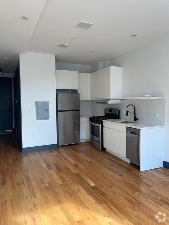 Building Photo - 568-572 Communipaw Ave