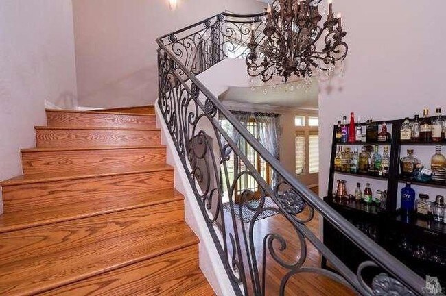 Building Photo - 1500 Fathom Dr