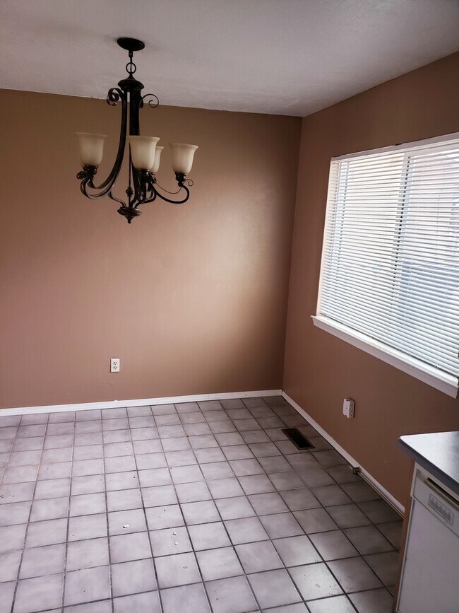 Building Photo - Coming Soon Cozy 3 BR 2 BA Home  nearJuan Tabo and 1-40
