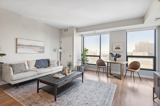 Living Room - Risor of Bloomington 55+