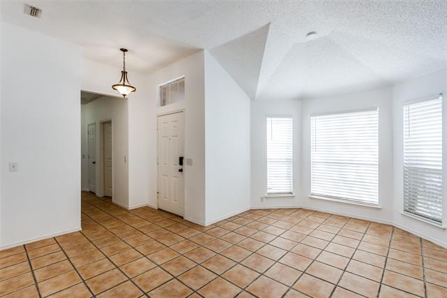Building Photo - 3320 Raleigh Dr