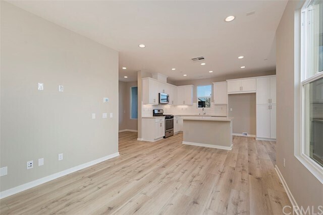 Building Photo - 155 Alienta Ln