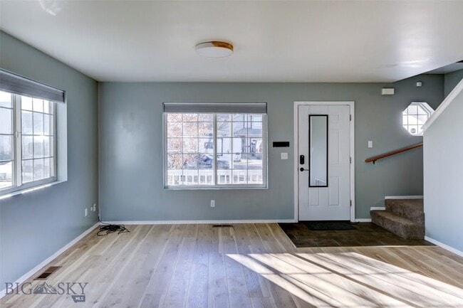 Building Photo - 3407 Laredo Dr