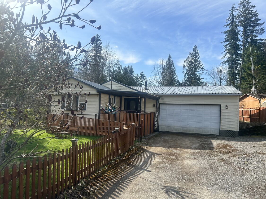 Primary Photo - 8510 Cimarron Way