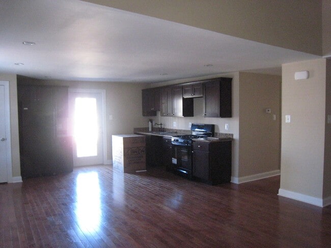 Photo - 224 Old York Rd Apartment