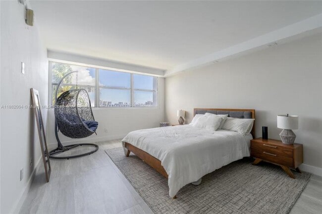 Building Photo - 2 bedroom in North Miami Beach FL 33160