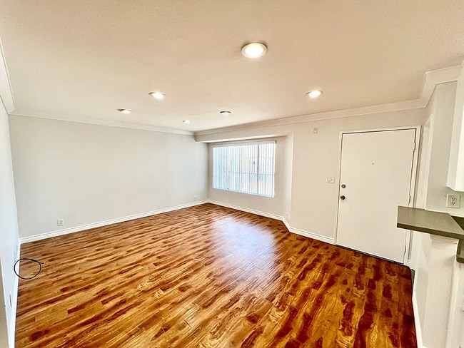 Photo - 924 Gaviota Ave Apartment