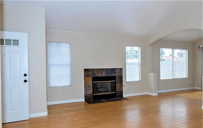 Building Photo - 1621 Splinter Rock Way